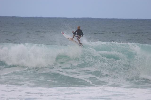 2007 Hawaii Vacation  0842 North Shore Surfing